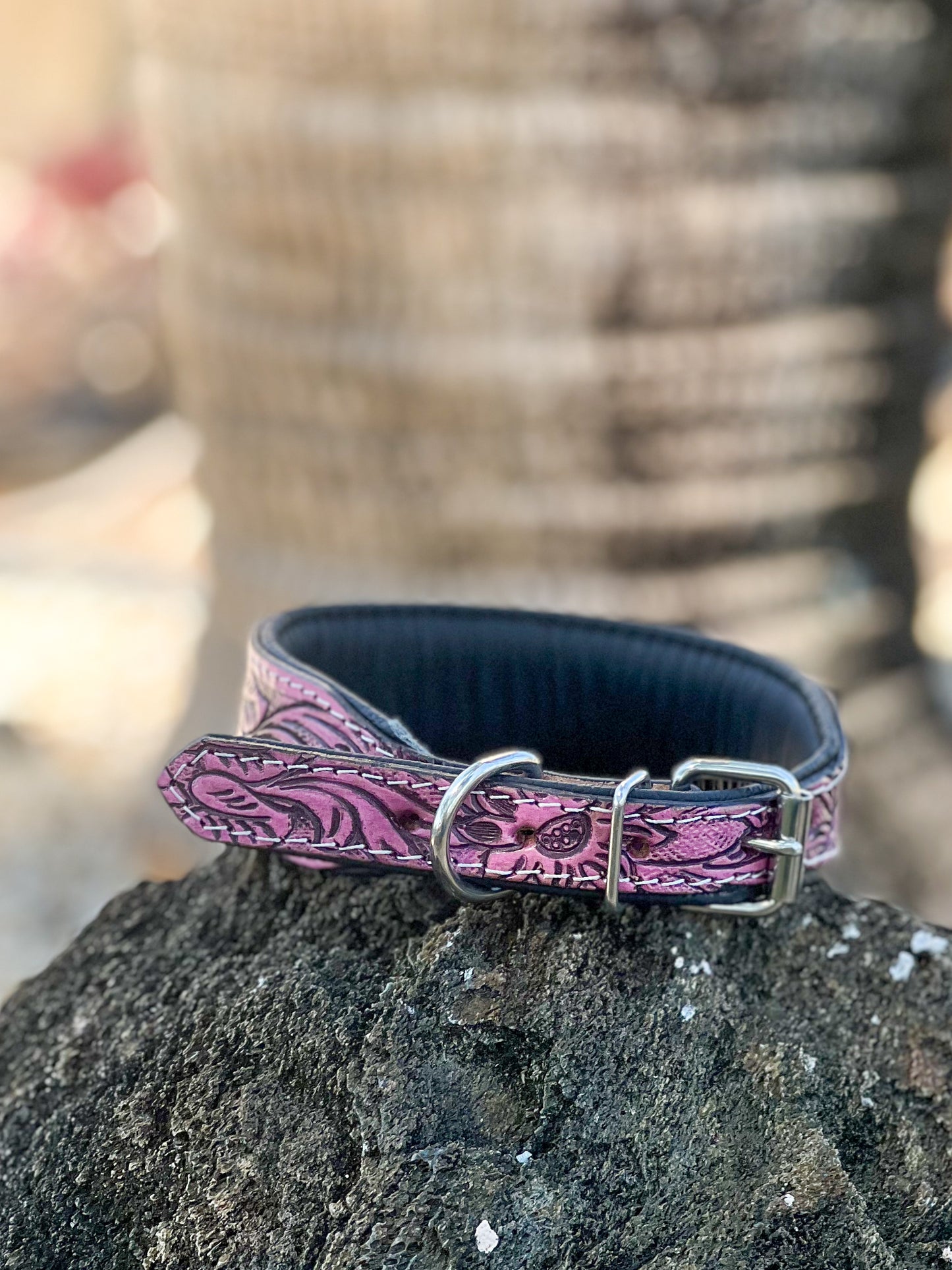 Magnolia Belle : (M/L) Pink Floral Leather Hand Tooled Dog Collar