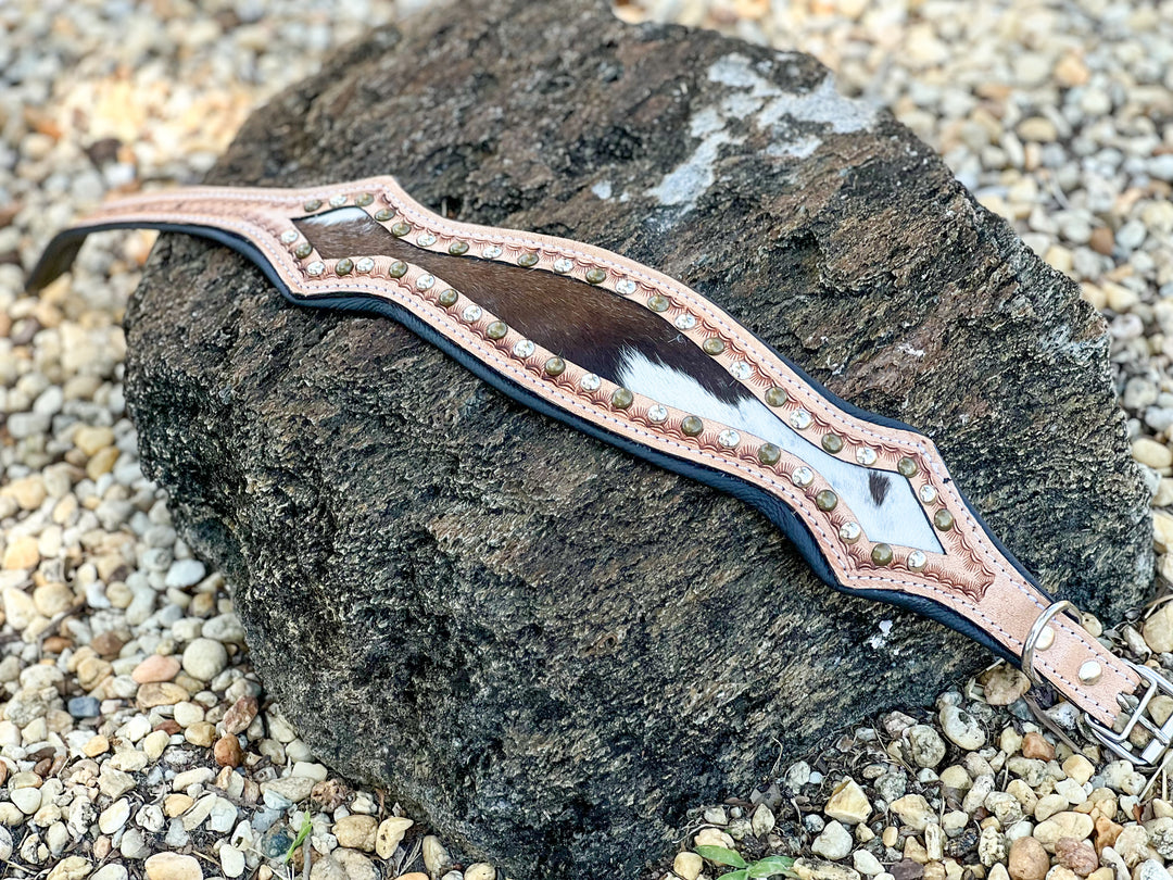 The Outlaw : (Large) Cowhide and Tooled Leather Studded Dog Collar