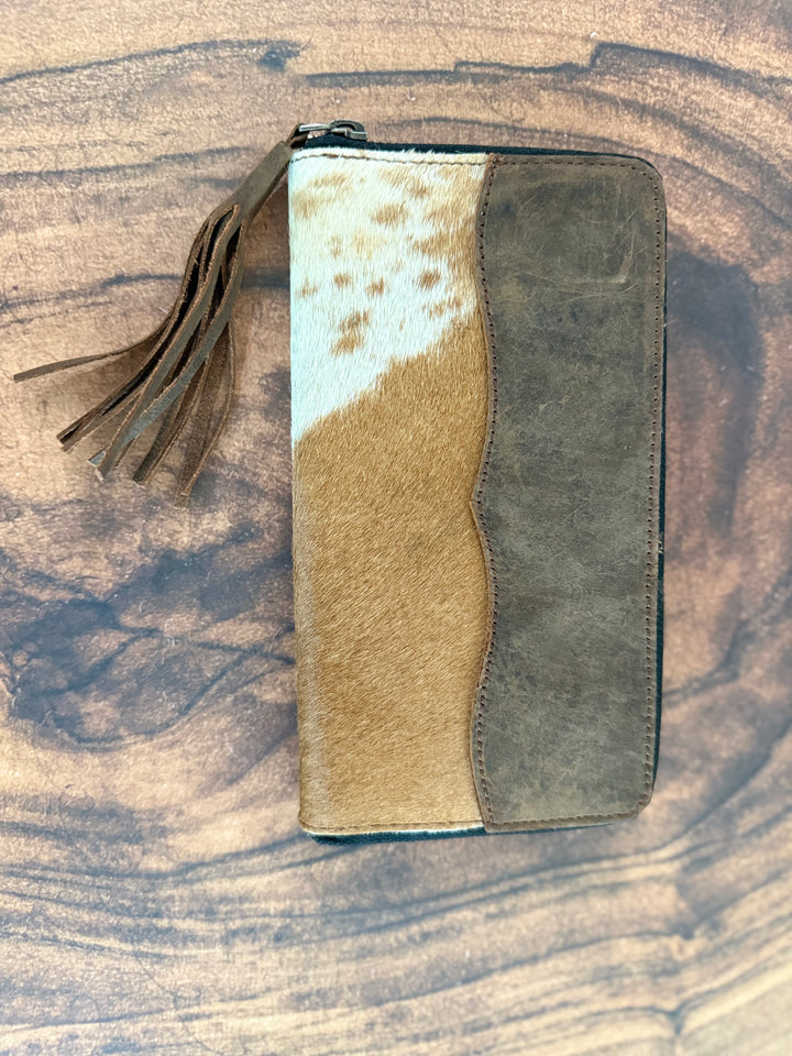 The Classic : Cowhide and Distressed Brown Leather Wallet