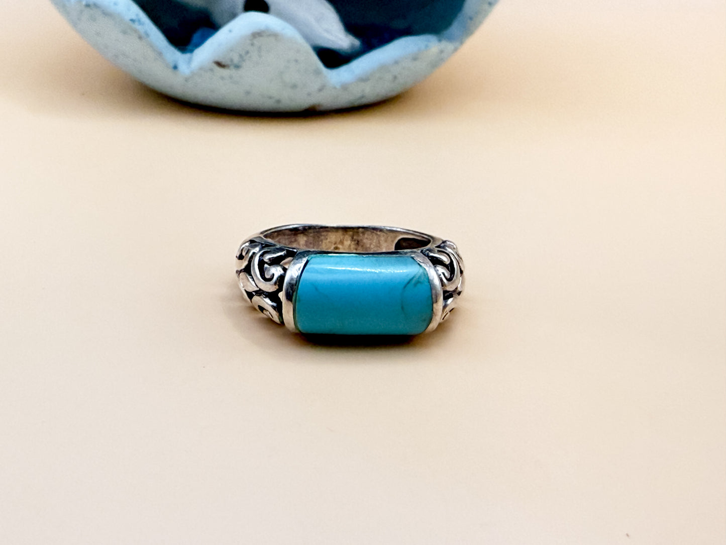 VINTAGE Southwestern Turquoise & Sterling Silver Ring -