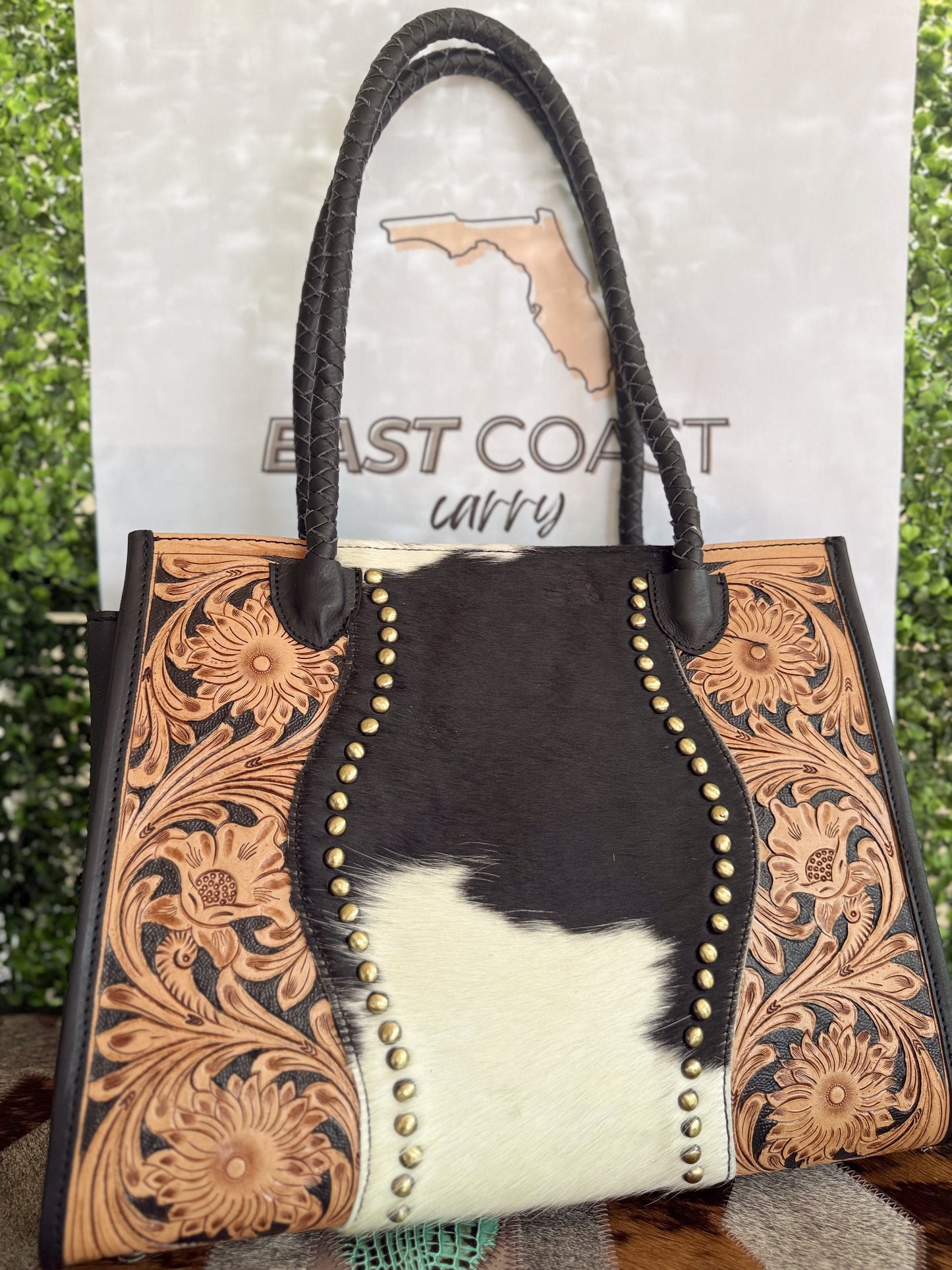 Family Tradition : in Black Leather - Tooled Leather & Cowhide Concealed Carry Tote
