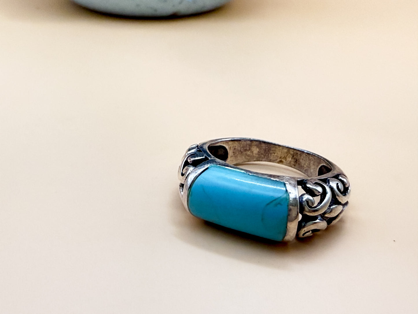 VINTAGE Southwestern Turquoise & Sterling Silver Ring -