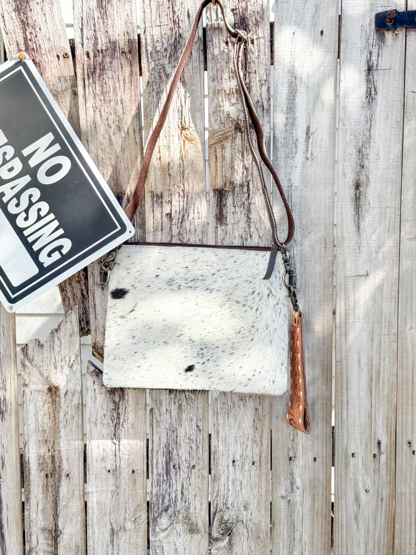 Lariat Luxe : Black and White Cowhide with Tooled Leather Design Handstrap and Removable Crossbody Strap