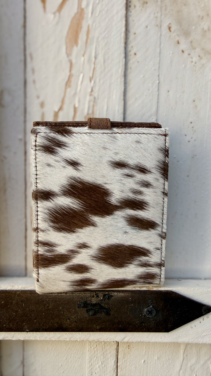 Frontier Hide Cowhide Bifold Wallet – Handmade Western Leather Wallet for Men & Women