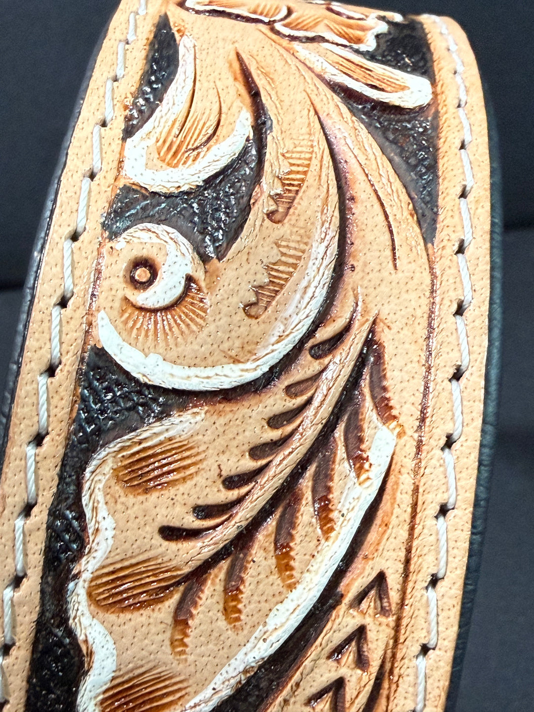Magnolia Beau | (M/L) Natural Floral Leather Hand Tooled Dog Collar