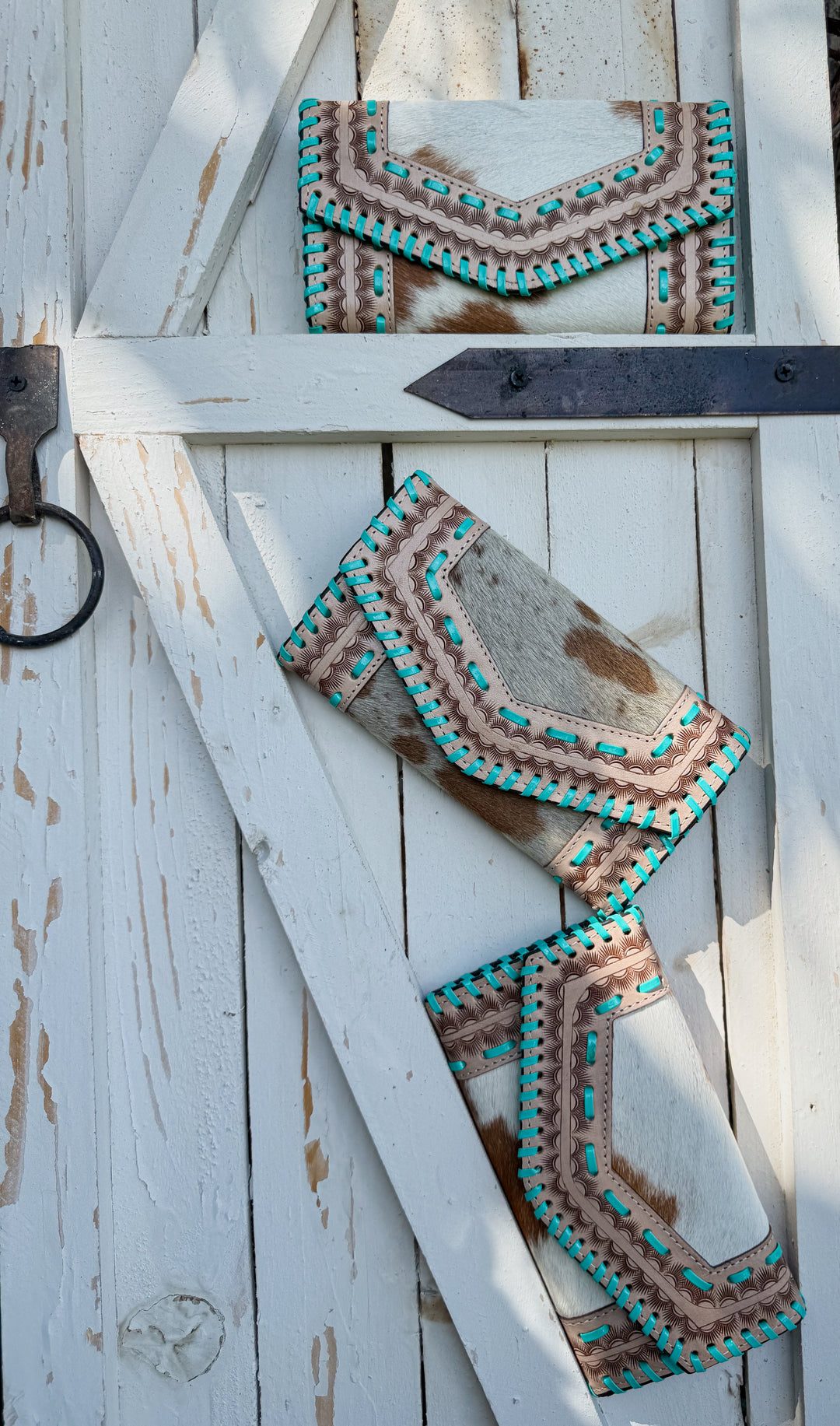 Turquosie Tangle | Southwestern Tooled Leather Turquoise Stitched Cowhide Wallet
