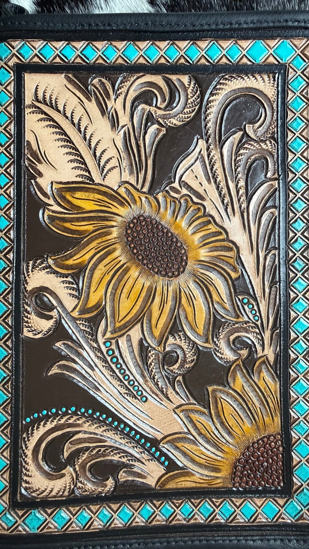 Hand Tooled Leather Bible Cover | Fits Standard, Large Print & Beautiful Word Bibles | Genuine Leather Zip Bible Case