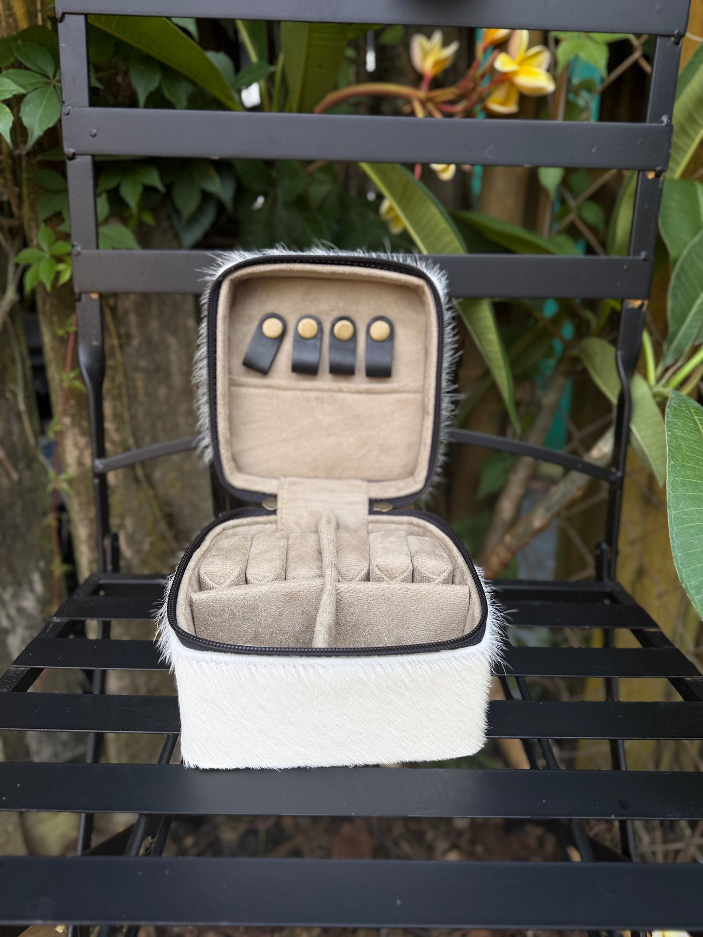 Hide Away : Cowhide and Leather Jewelry Boxes