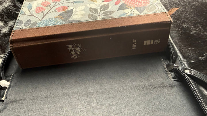 Hand Tooled Leather Bible Cover | Fits Standard, Large Print & Beautiful Word Bibles | Genuine Leather Zip Bible Case