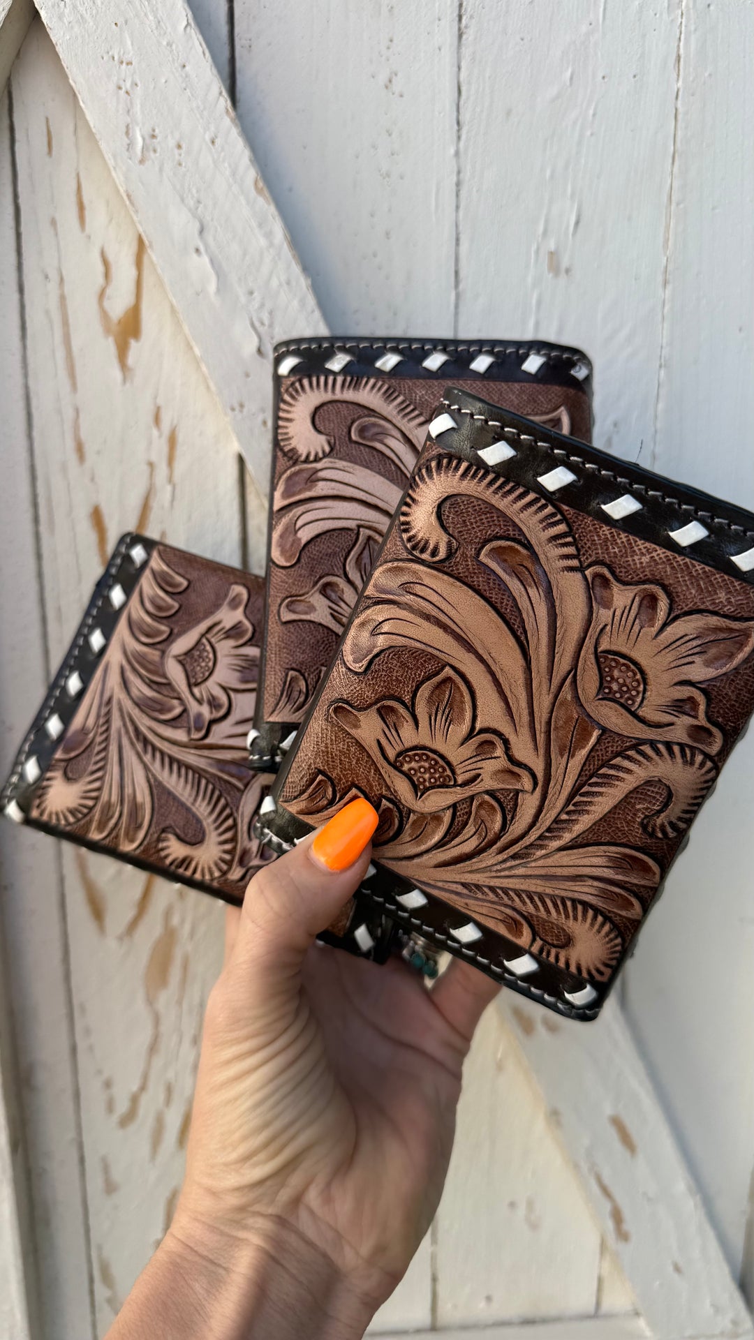 Compact Cowhide & Tooled Leather Bifold Wallet