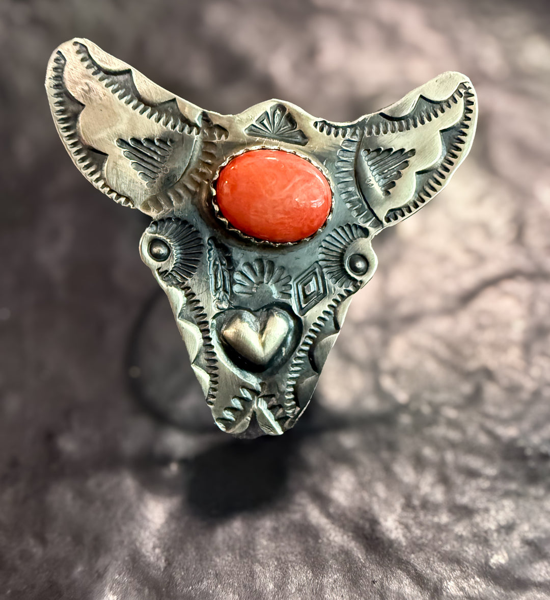Navajo sterling silver cow skull ring with spiny oyster stone by Gabriella Yazzie