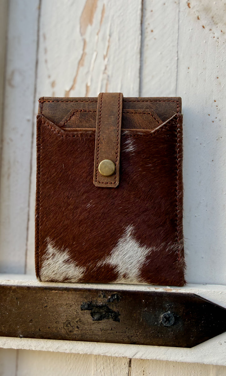 Frontier Hide Cowhide Bifold Wallet – Handmade Western Leather Wallet for Men & Women