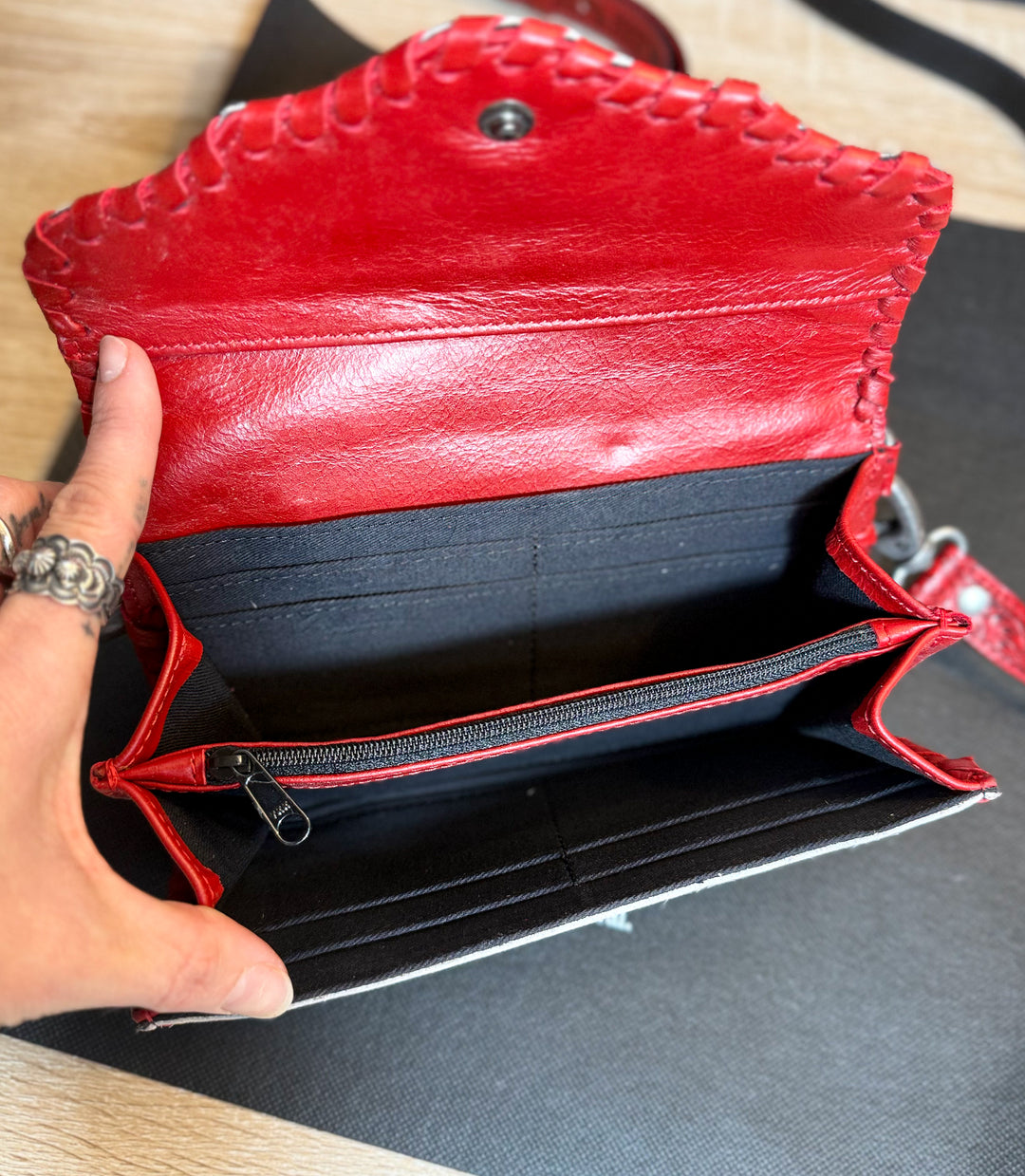 The Quick Draw | Cowhide Crossbody Wallet