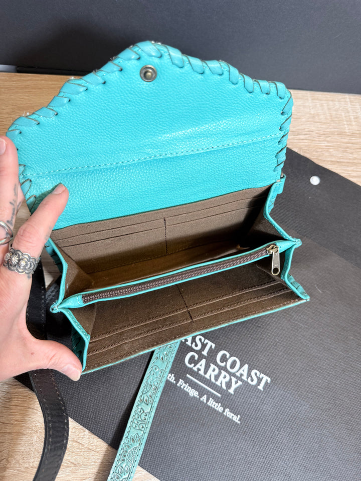 The Quick Draw | Cowhide Crossbody Wallet