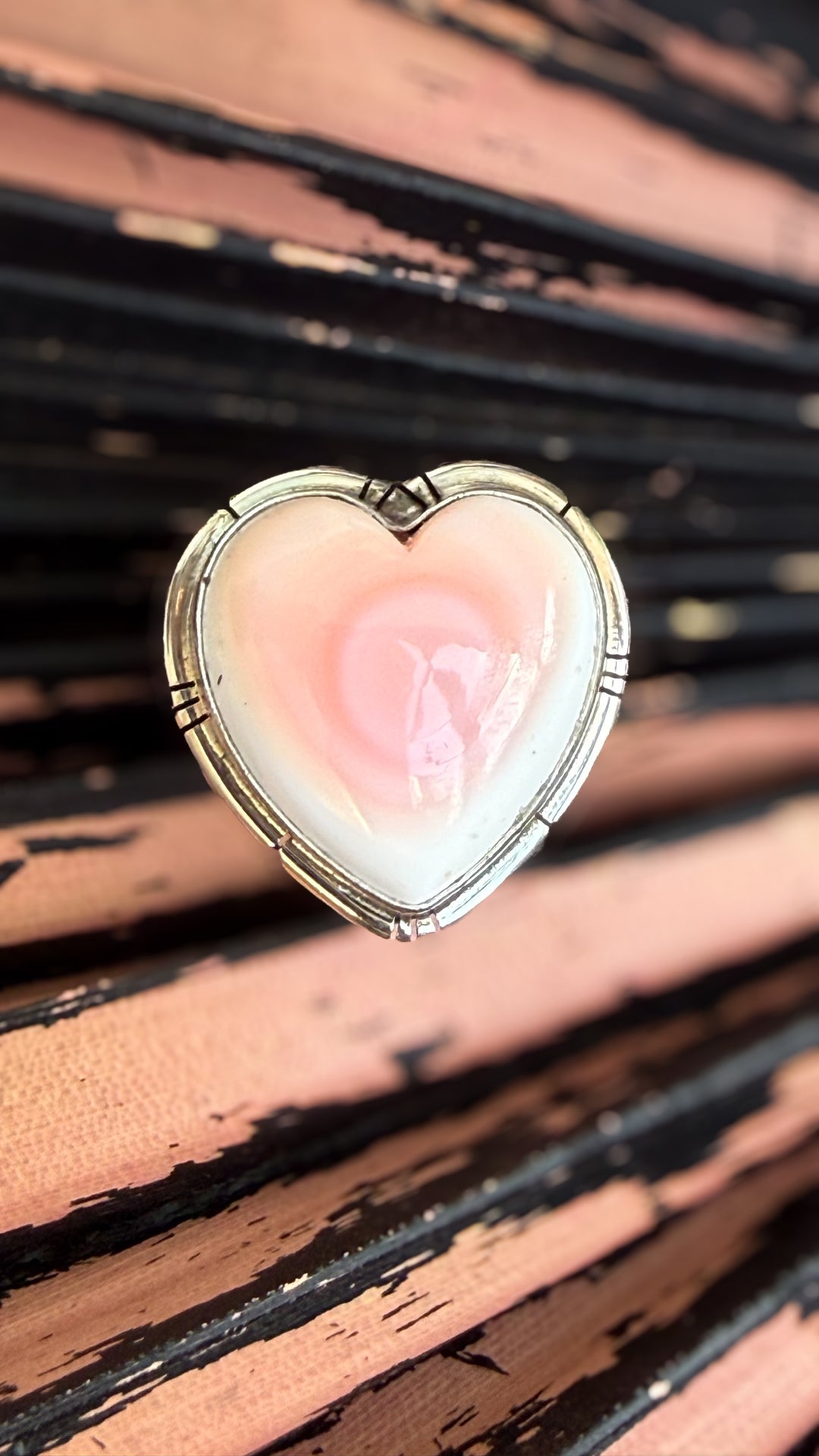Samson Etsitty Pink Conch Heart Ring | Handmade Navajo Sterling Silver | Size 6.5