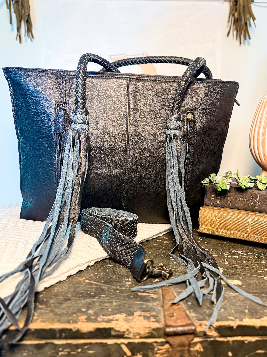 Turquoise Tooled Cowhide Concealed-Carry Tote – Double Zipper Back