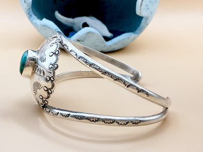 VINTAGE Native Style Turquoise Cuff Sterling Silver