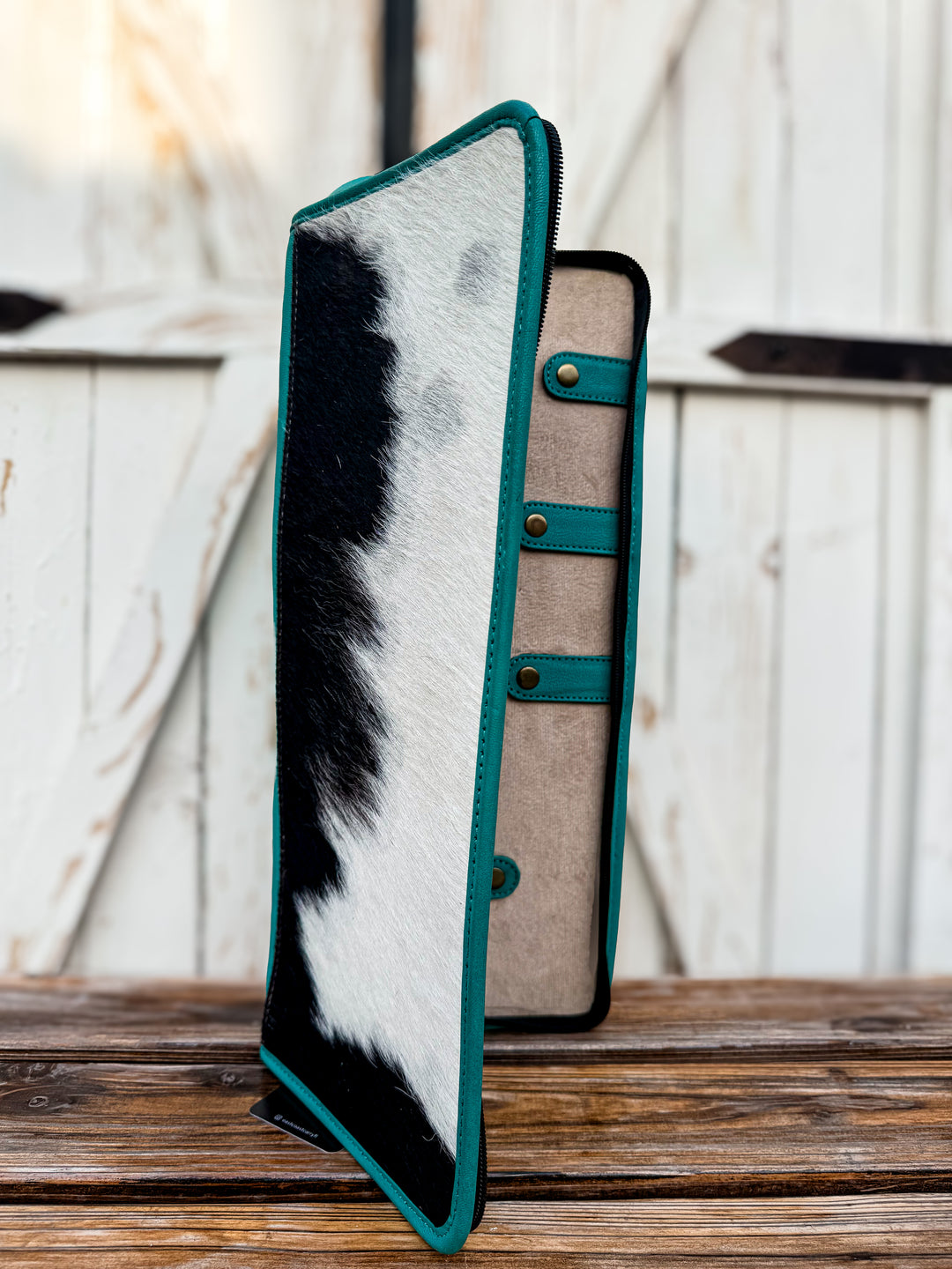 The Blossom Keeper | Cowhide Squash Blossom Necklace Travel Case | Leather Jewelry Organizer