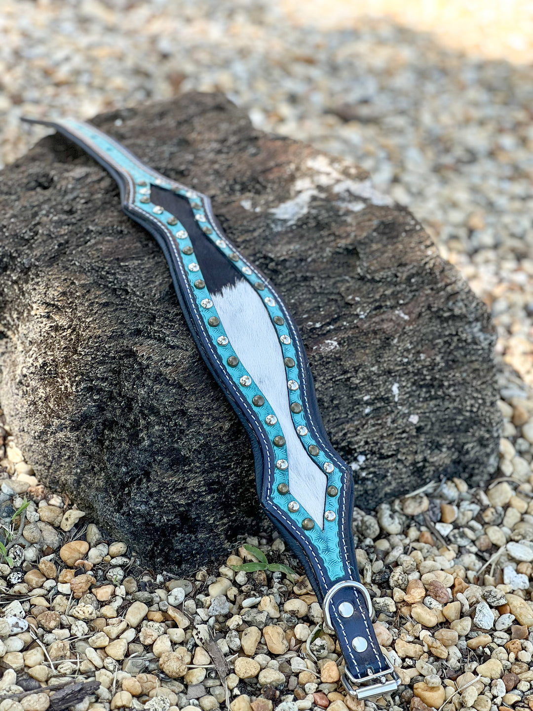 Turquoise Outlaw : (L) Hand Tooled Leather and Cowhide Studded Dog Collar