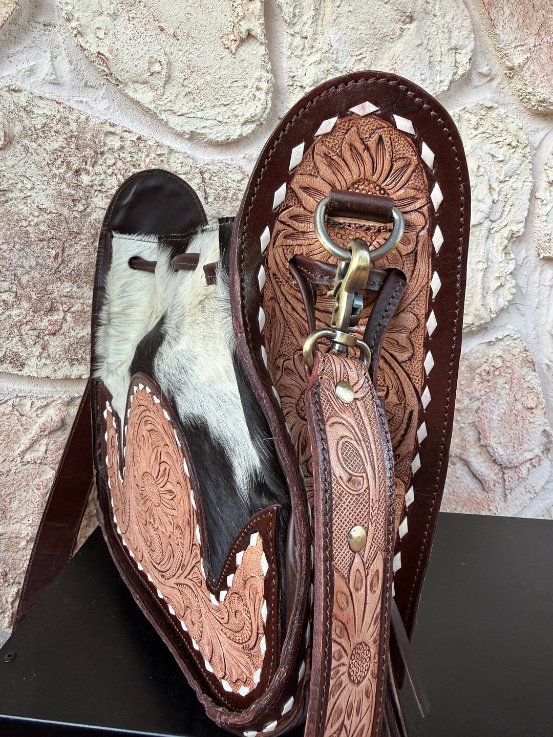 Shotgun Rider Bucket Bag | Cowhide Bucket Bag with Tooled Leather – Western Crossbody Purse – Hair-On Hide Shoulder Bag