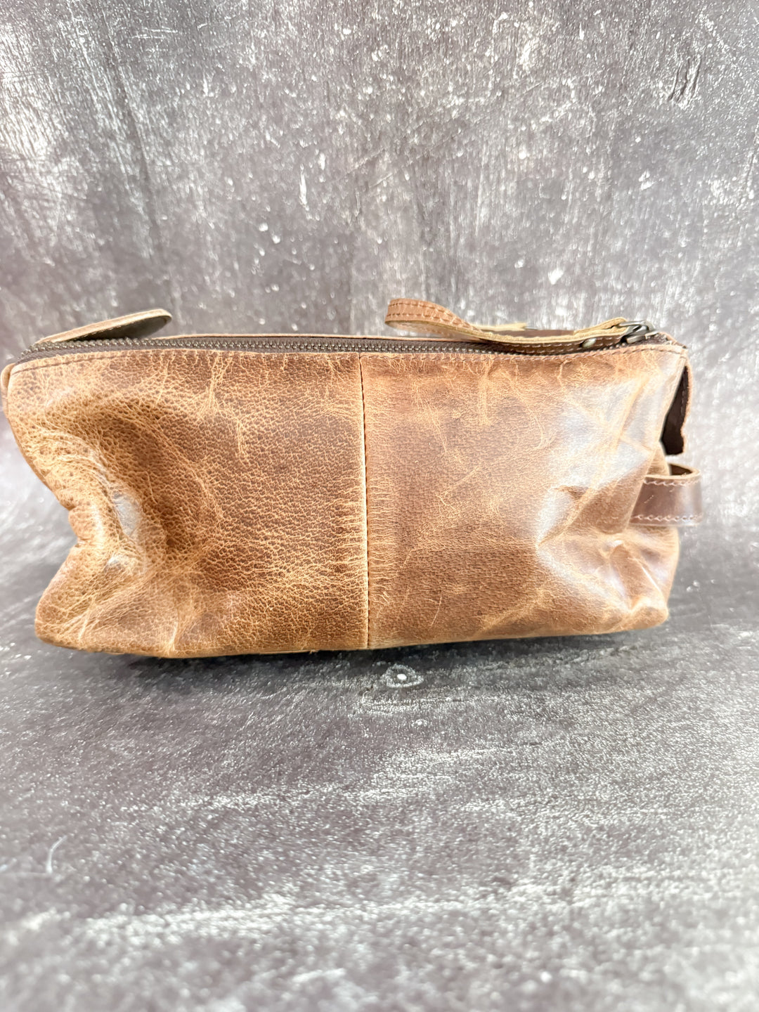 Cognac King | Full-Grain Buffalo Leather Dopp Kit