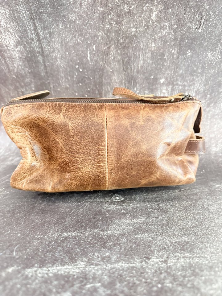 Cognac King | Full-Grain Buffalo Leather Dopp Kit