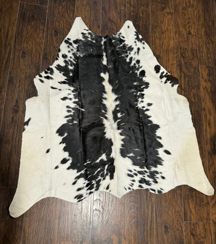 The Blackwater Hide – Black & White Genuine Cowhide Rug – Medium 54” x 50.5”