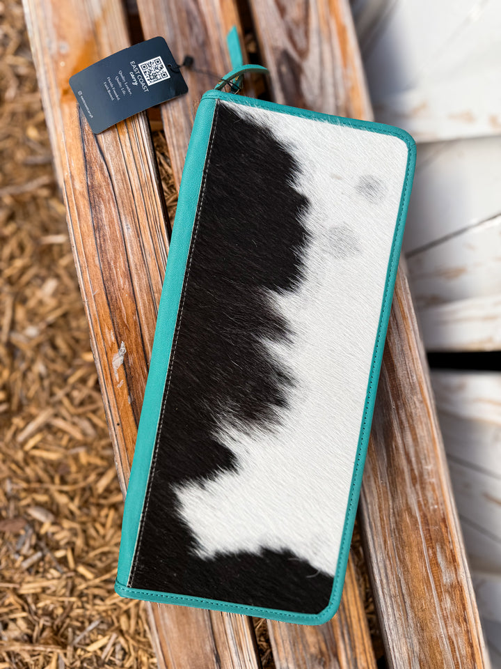 The Blossom Keeper | Cowhide Squash Blossom Necklace Travel Case | Leather Jewelry Organizer