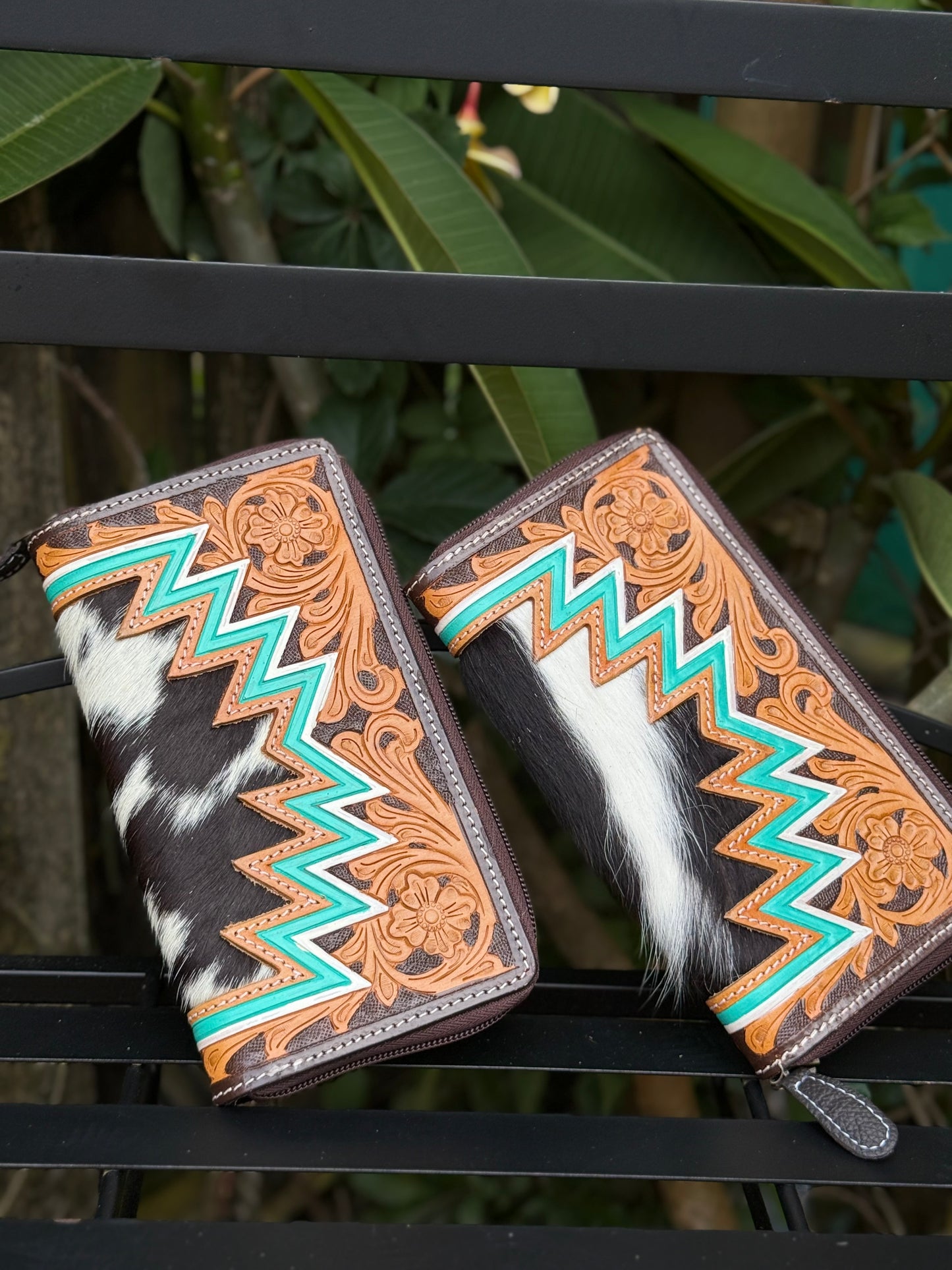 Retro Range Wallet : Tooled Leather and Cowhide Zipper Wallet