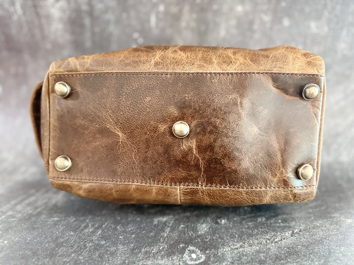 Cognac King | Full-Grain Buffalo Leather Dopp Kit