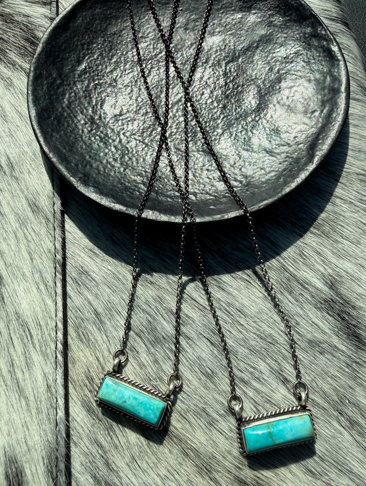 Navajo Handmade Kingman Bar Necklace by Johnny Dixon