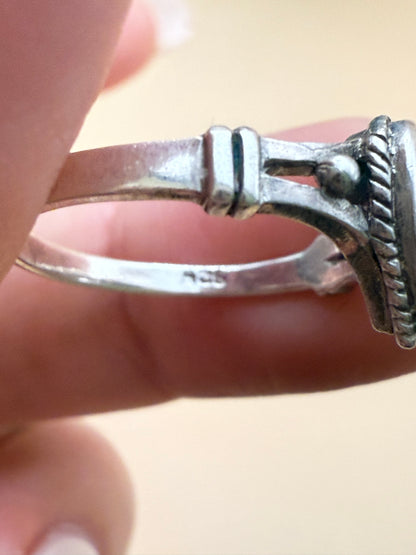 Handpicked Estate Find- 925 & Turquoise Heart Ring - sz 6.5