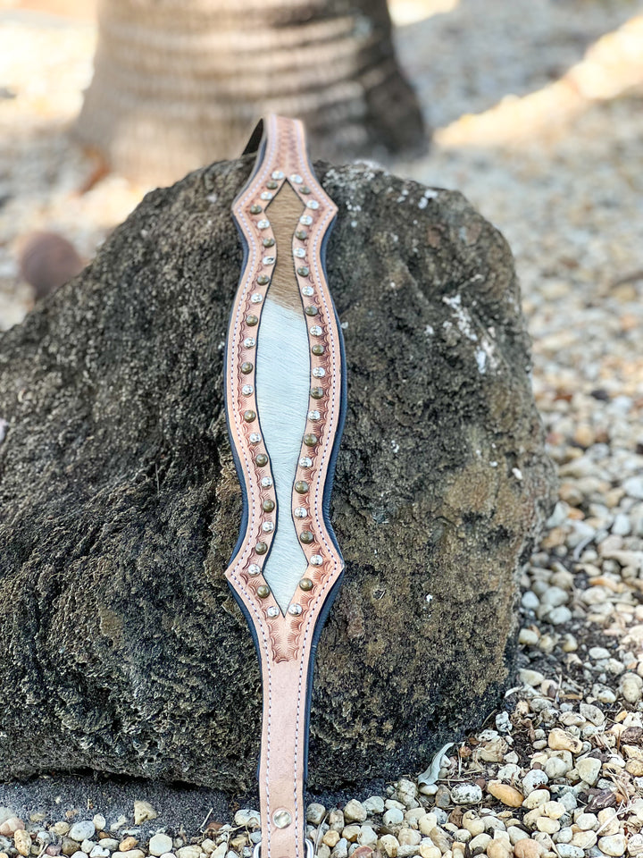 The Outlaw : (XL) cowhide tooled leather studded dog collar