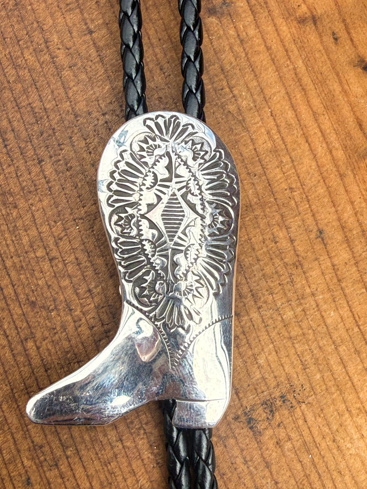 Navajo Handmade Sterling Silver Cowboy Boot Bolo Tie – Western Leather Cord Statement Tie