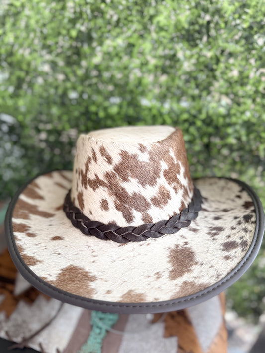 Cabello by Lesa Collection : Brown Speckled Hair on Cowhide Outback Western Hat (Large)