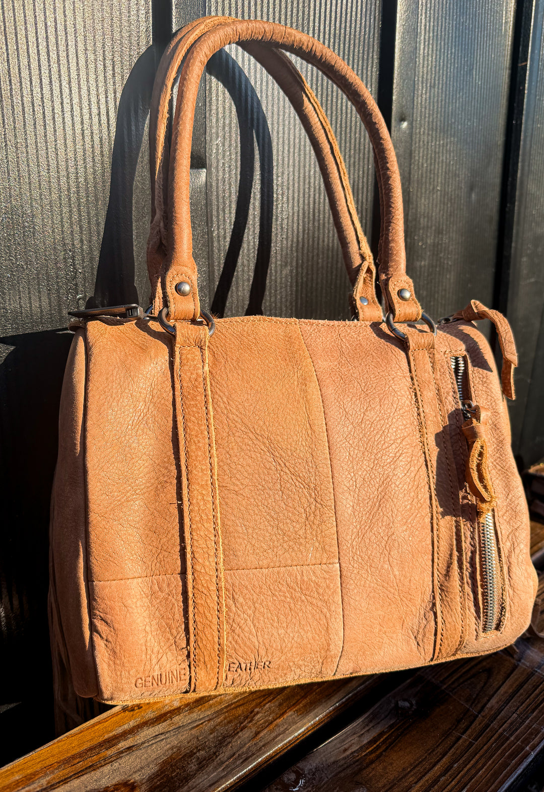 Back zipper concealed carry pocket detail