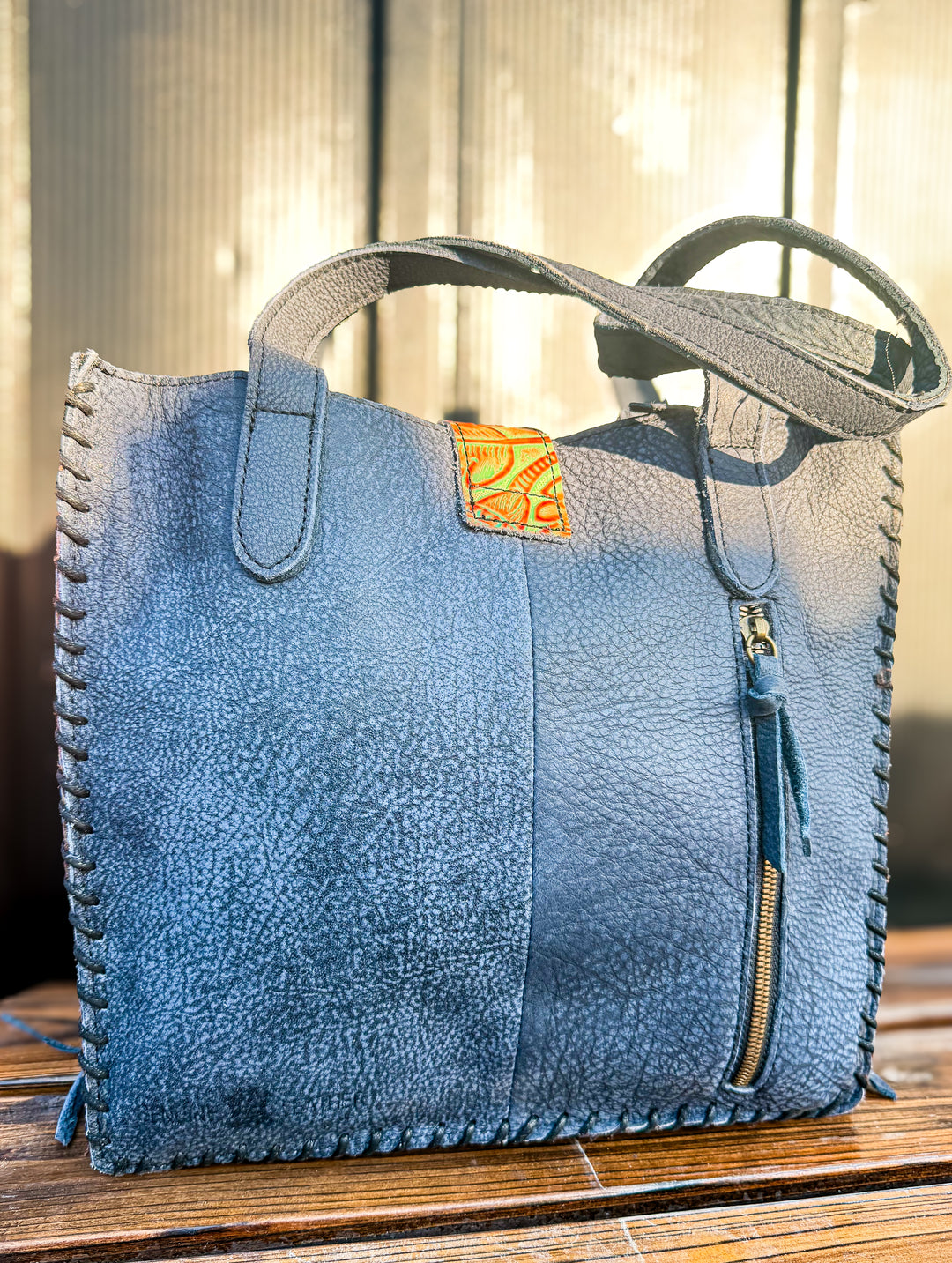 Back zipper concealed carry pocket detail