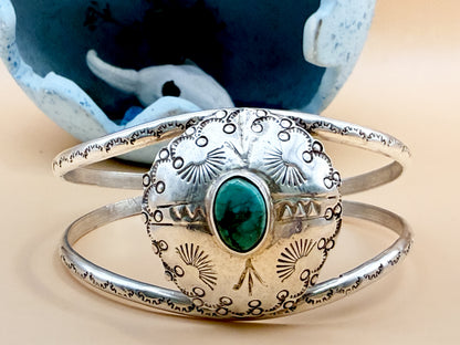 VINTAGE Native Style Turquoise Cuff Sterling Silver