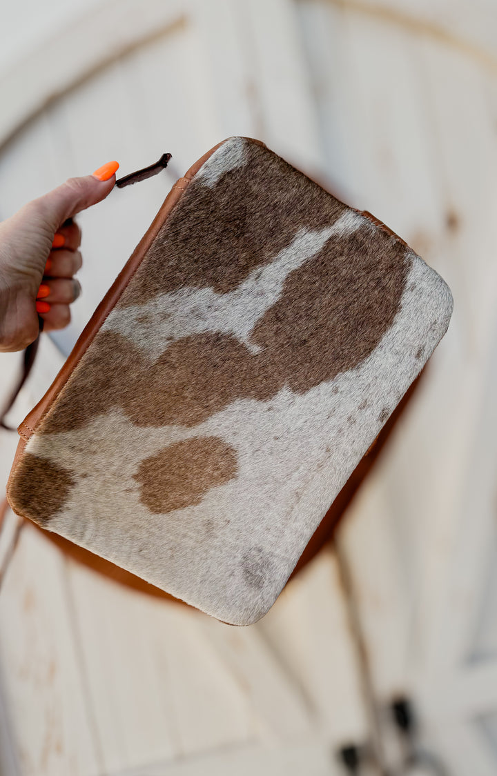 Word over World | Desert Tan Handmade Cowhide and Leather Study Bible Zipper Cases