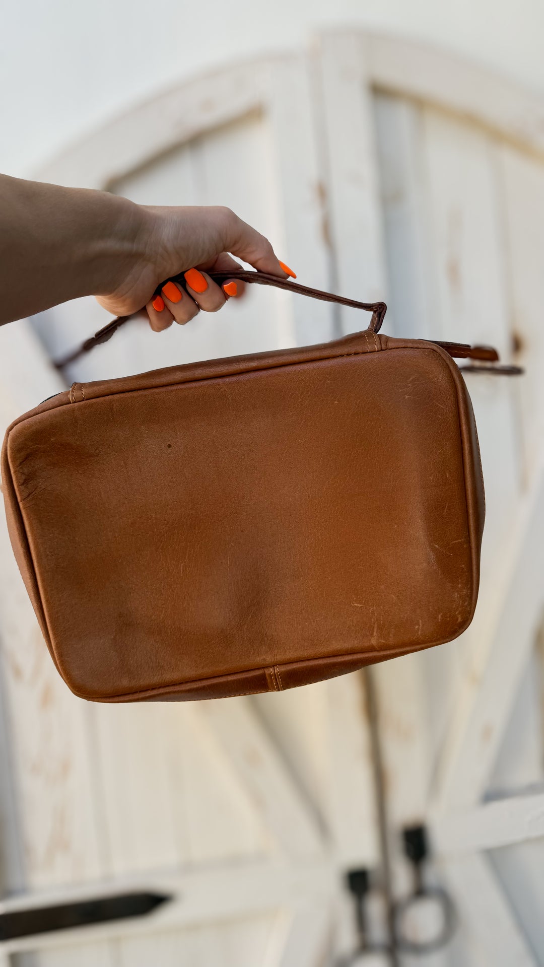 Word over World | Desert Tan Handmade Cowhide and Leather Study Bible Zipper Cases